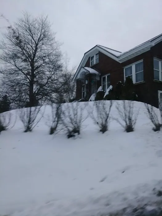 Summit Village Picture 3