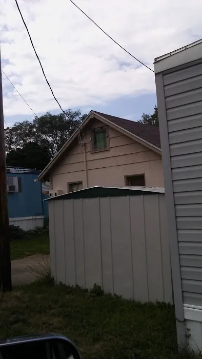 Maplewood Mobile Home Park Picture 4