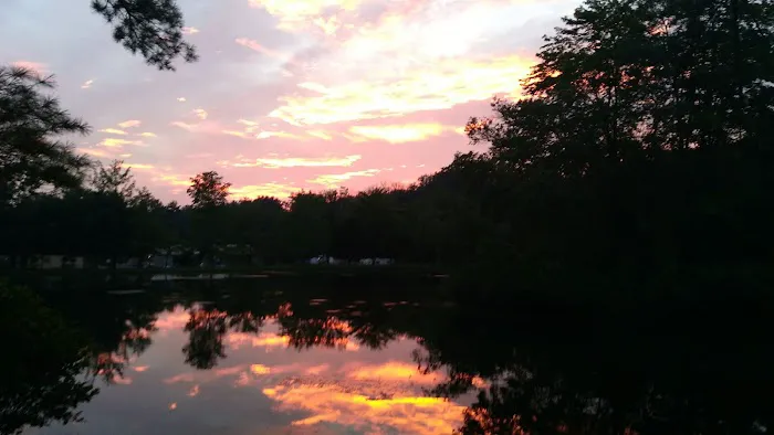 Red Ridge Lake Campgrounds Picture 2