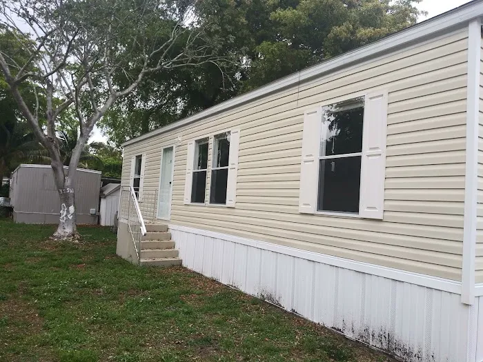 Lauderdale Mobile Home Park, LLC Picture 4