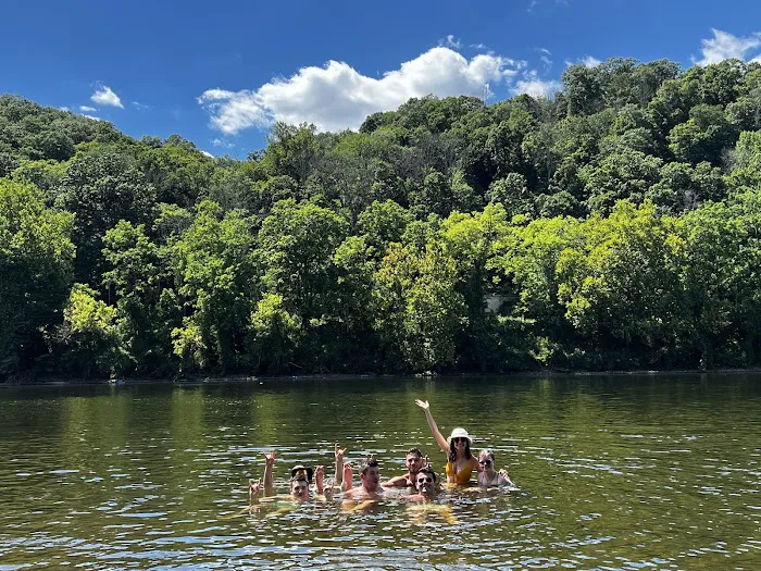 Treasure Island River Camping Picture 5