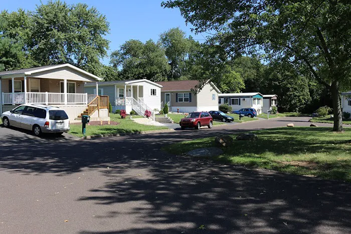 Pennwood Crossing Manufactured Home Community Picture 9