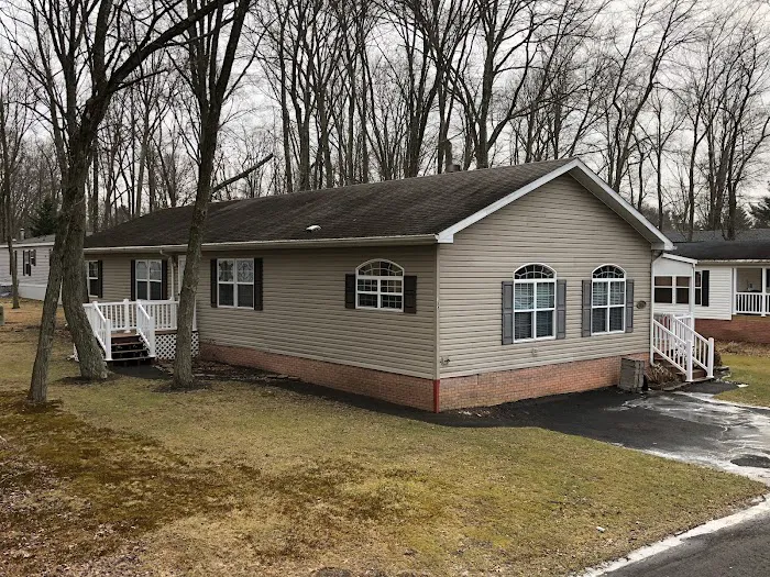 Pennwood Crossing Manufactured Home Community Picture 4