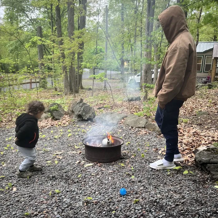 Colonial Woods Family Camping Resort Picture 8