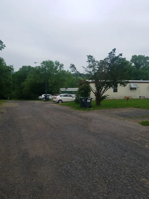 Melanie Manor Home Estates LLC Picture 6
