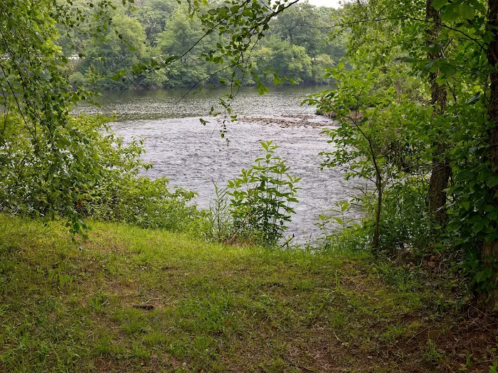 Riverview Park Campground Picture 1