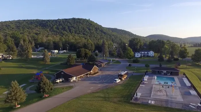 Hickory Hill Camping Resort Picture 5