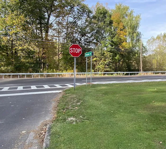 Hillside Acres Mobile Home Park Picture 1
