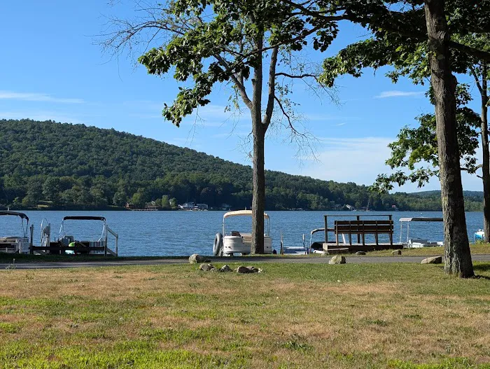 Lake Grove Park Picture 7