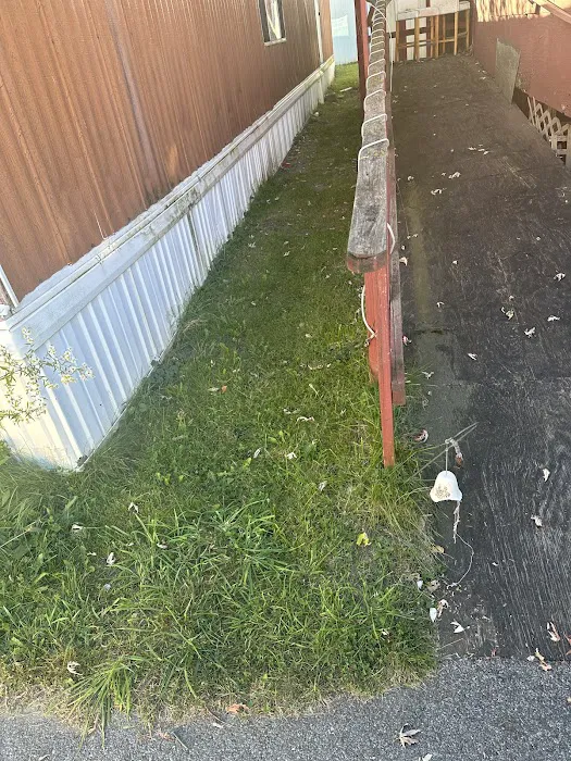 Wayside Mobile Home Court Picture 10