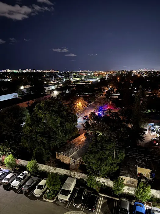 Holiday Village Mobile Home Picture 8