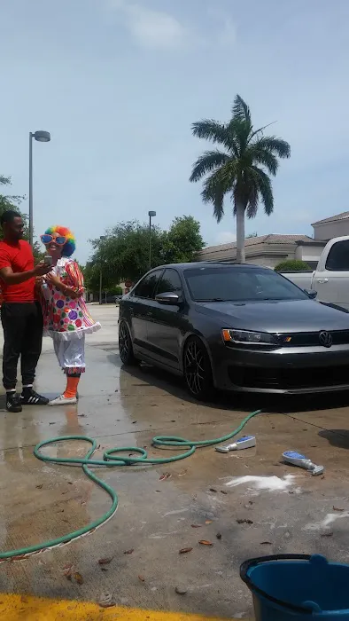 Holiday Village Mobile Home Picture 9