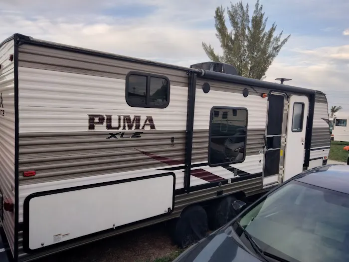 Kozy Kampers RV Park-Storage Picture 3