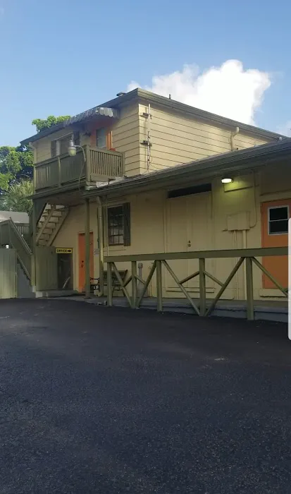 Kozy Kampers RV Park-Storage Picture 5