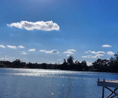 Sunshine Holiday MHCC RV and Camping Resort