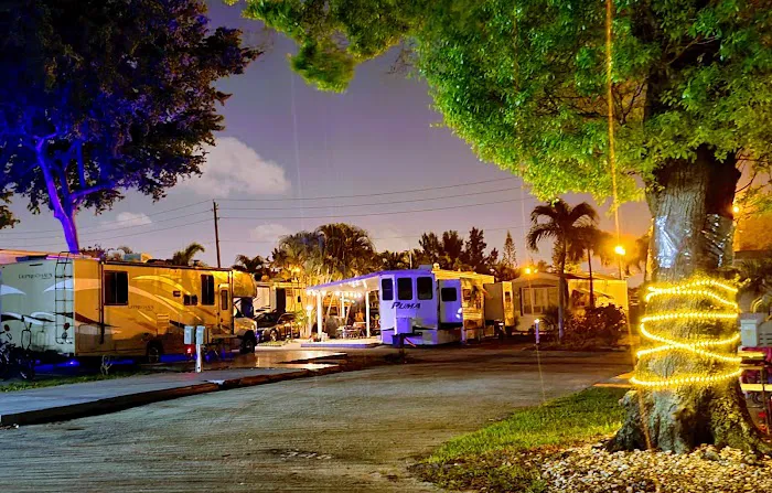 Sunshine Holiday MHCC RV and Camping Resort Picture 5