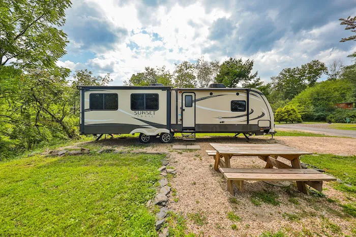 Pocono Point RV & Campground Picture 3
