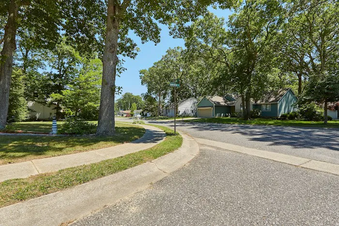 Cape May Crossing Picture 3