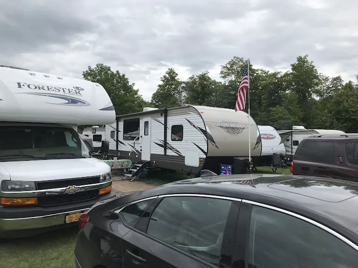Adventure Bound Camping Resorts - Southwoods Picture 2