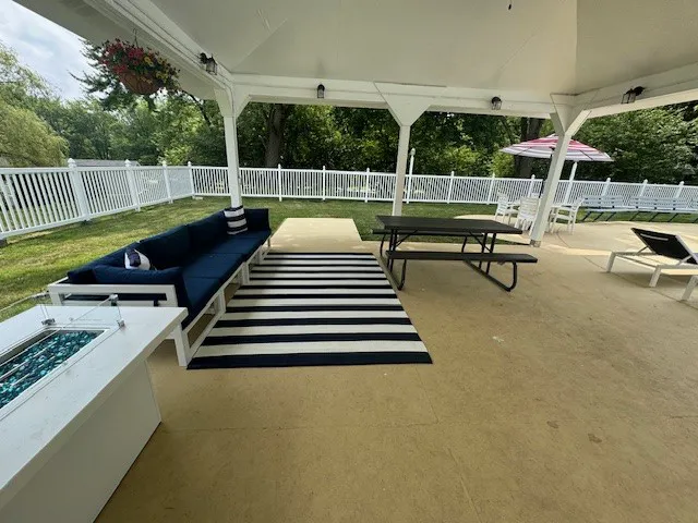 Hickory Hills Manufactured Home Community Picture 1