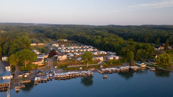 Gold Coast Seneca Lake Picture 1