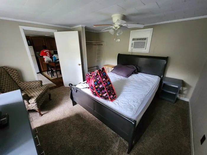 Hemlock Campground & Cottages Picture 8