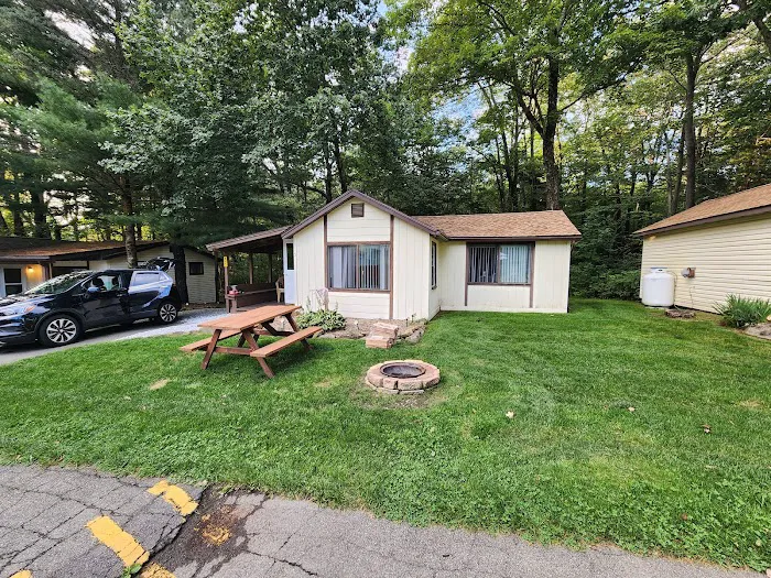 Hemlock Campground & Cottages Picture 1