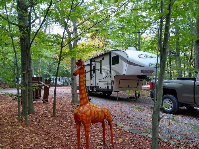 Hemlock Campground & Cottages Picture 3