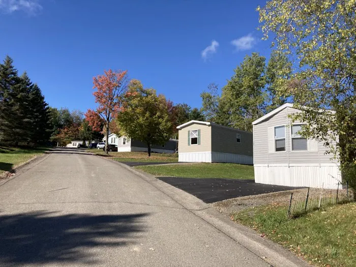Wooded Estates Mobile Home Community Picture 8