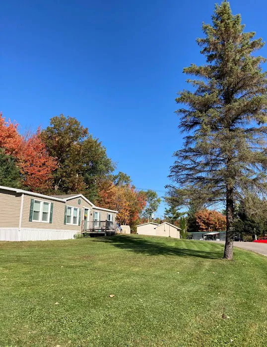 Wooded Estates Mobile Home Community Picture 3