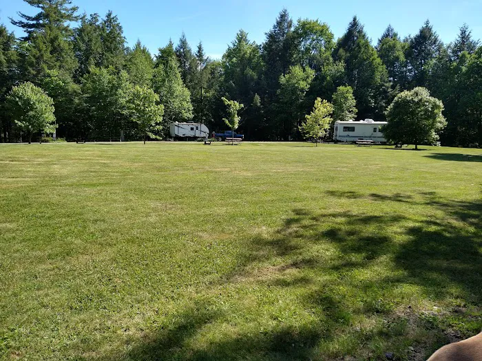Lakeside Campground (Lakeside RV LLC) Picture 8