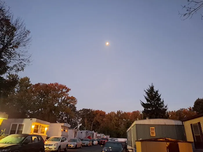 Sam's Mobile Home Park Picture 5