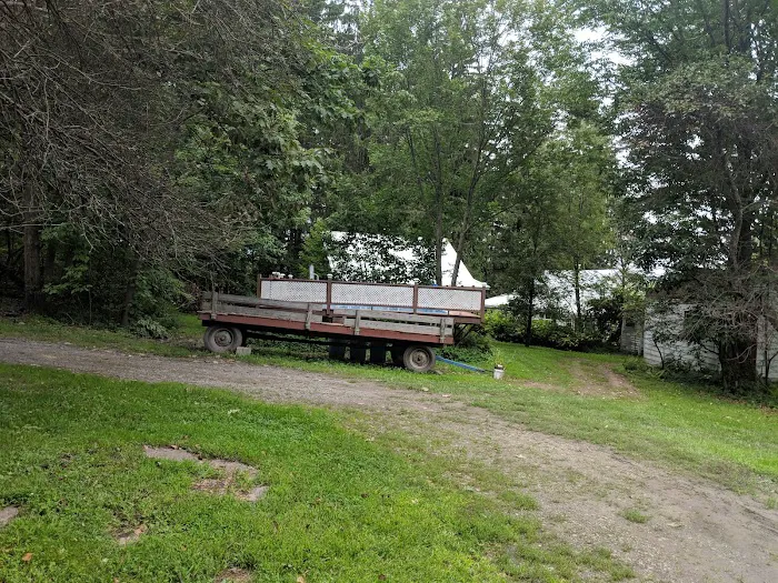 Valleyview Farm & Campgrounds Picture 2