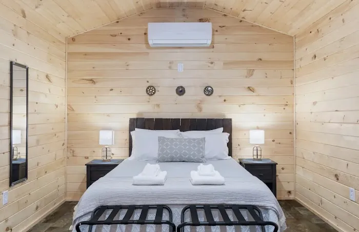 Seneca Hideaway Picture 5