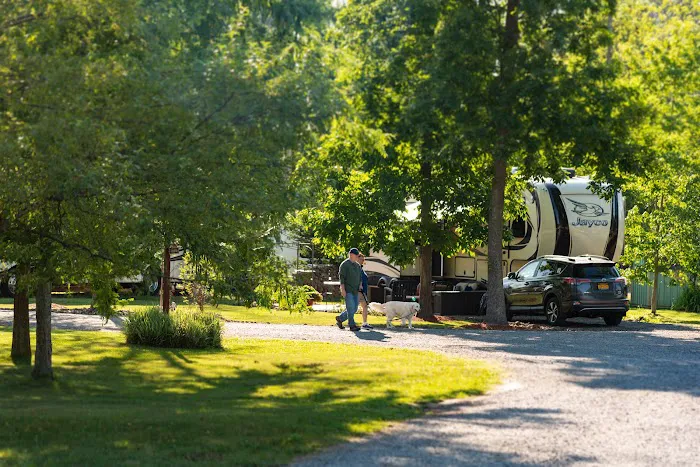 Red Rock Ponds RV Resort Picture 8