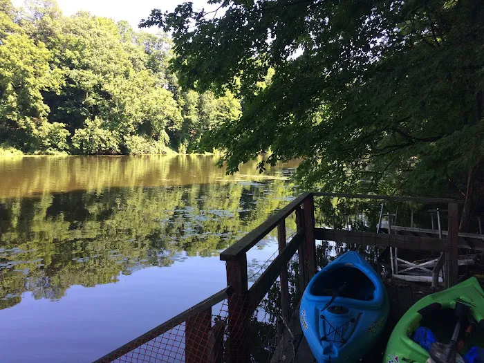 Riverview Camp Ground & Marina Picture 4