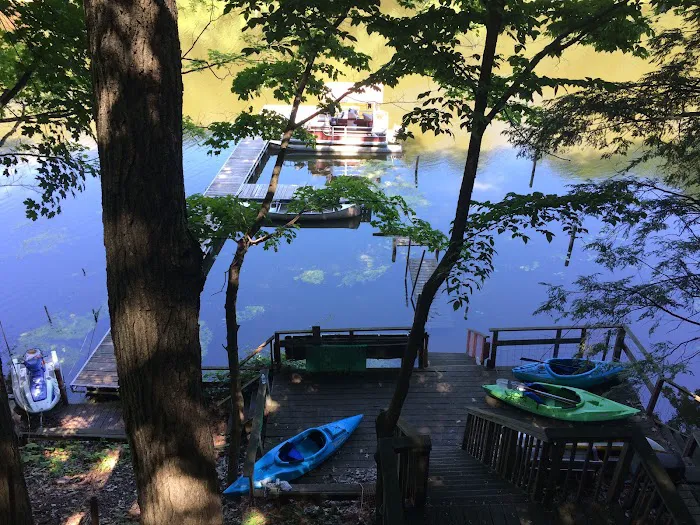 Riverview Camp Ground & Marina Picture 1