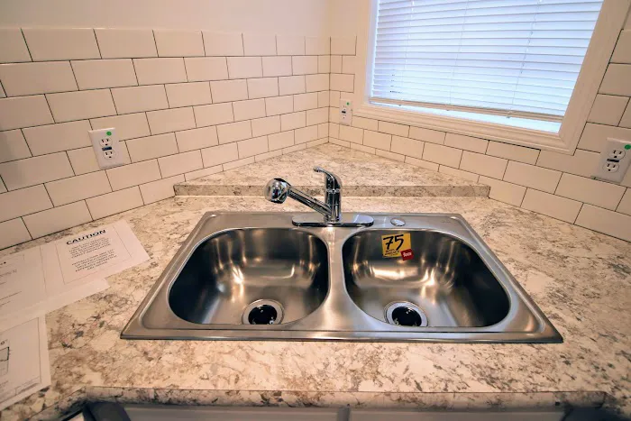 Edison Mobile Estates Picture 3