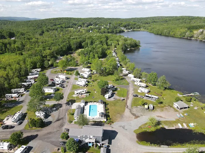 Clayton Park RV Escape Picture 6