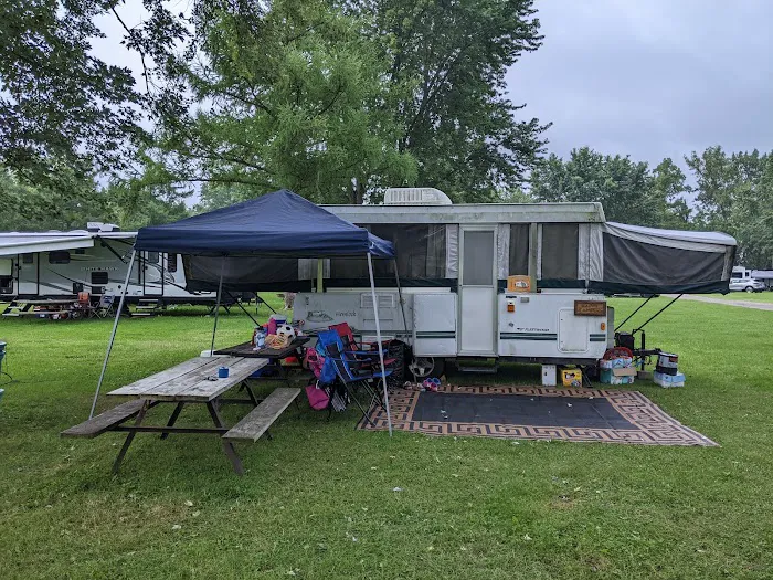 Cheerful Valley Campground Picture 3