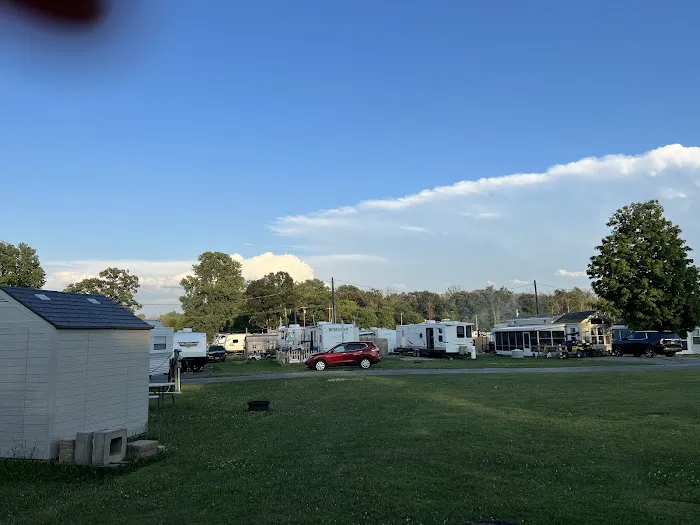 River Forest Park Campground Picture 6