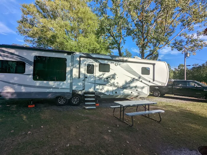 Niagara Hartland RV Resort Picture 9