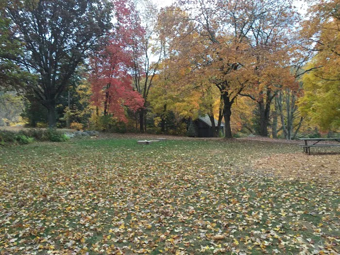 Sun-Air Lakeside Camp Picture 2