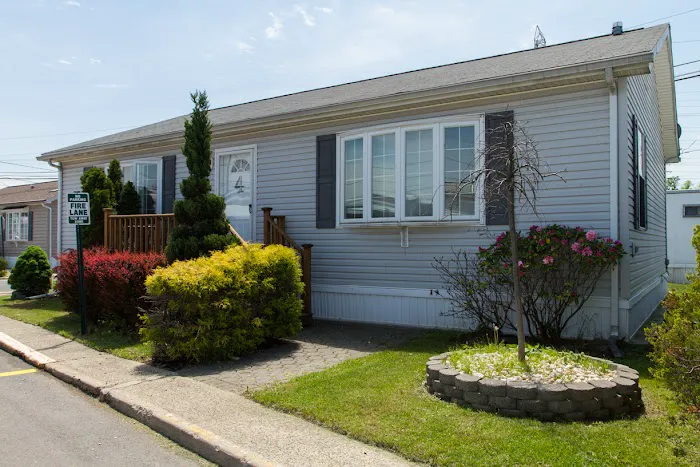 Ideal Homes Picture 4