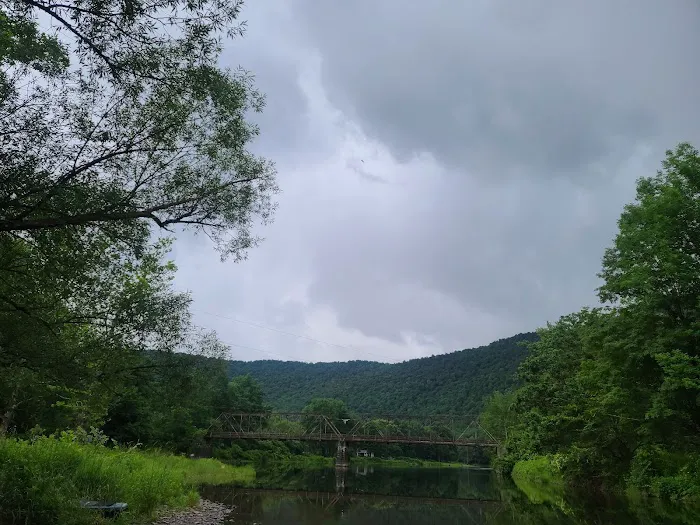 Ox-Bow Campsites Picture 4
