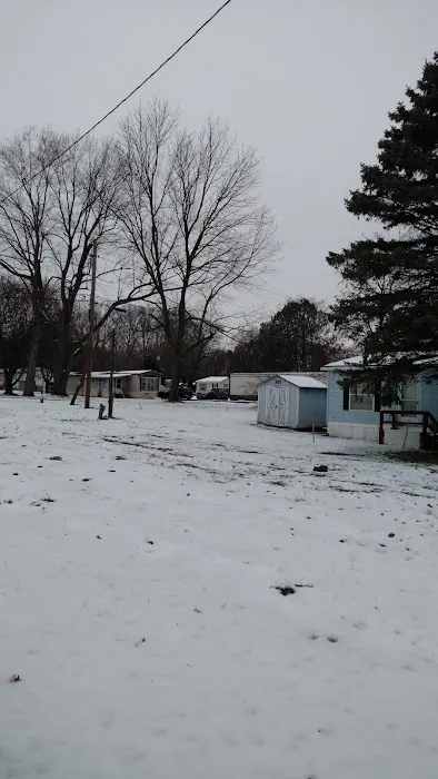 East Avenue - Forest Lawn MHC Picture 4