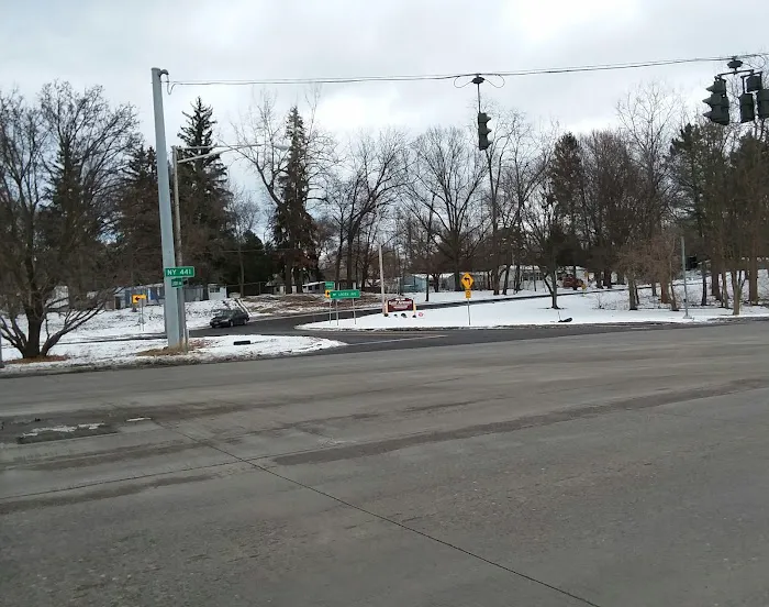 East Avenue - Forest Lawn MHC Picture 3