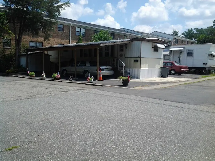 Costa Mobile Home Park Picture 3