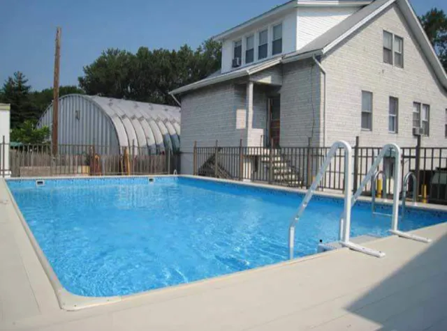 Metropolitan Reserve Manufactured Home Community Picture 1