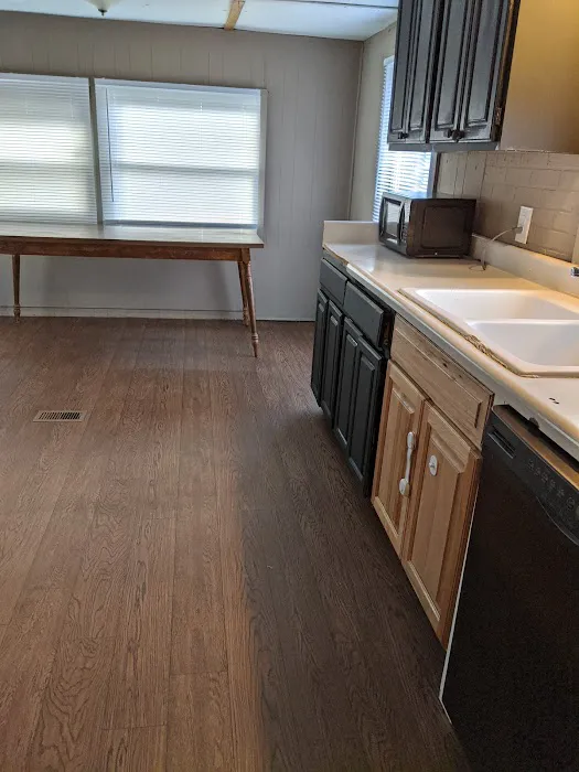 Lantern Hill Mobile Home Park Picture 7